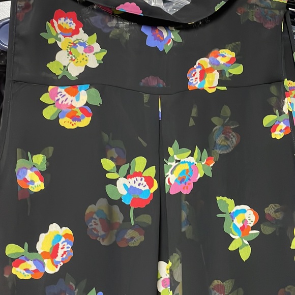 High Low Sheer Button Up - Picture 7 of 9